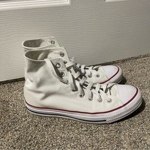 Women’s hi-top converse